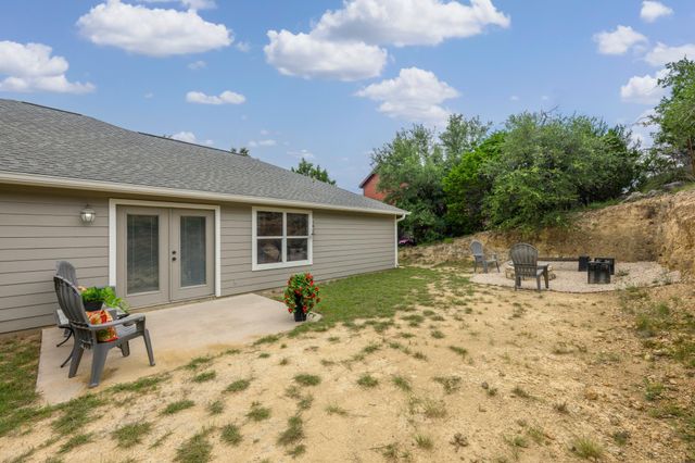 1103 Larkhall DR, Spicewood, TX 78669