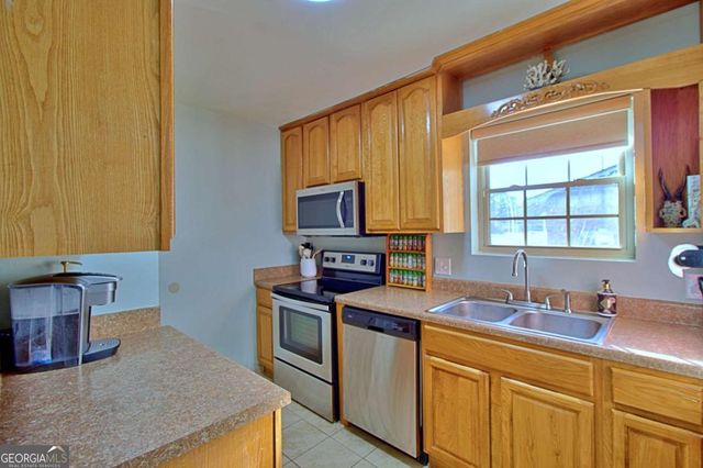 222 Glenn Bryant Road, Hinesville, GA 31313