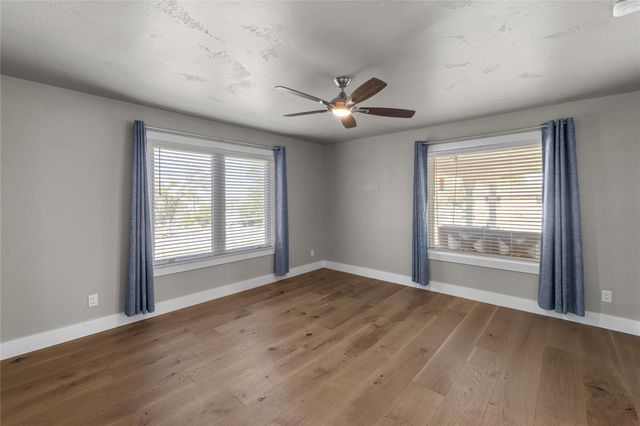 419 Avenue E, Marble Falls, TX 78654