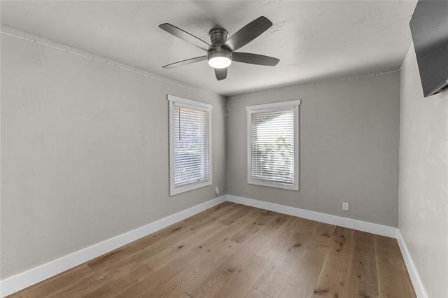 419 Avenue E, Marble Falls, TX 78654