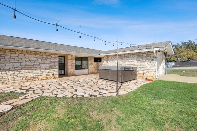 419 Avenue E, Marble Falls, TX 78654