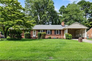 1304 Elmwood Dr, Colonial Heights, VA 23834