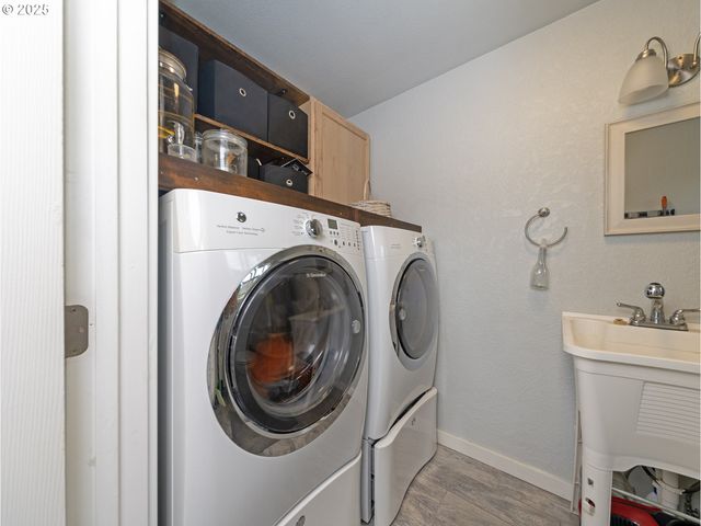 1142 CLATSOP St, Vernonia, OR 97064