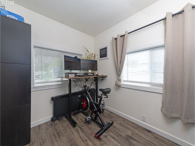 1142 CLATSOP St, Vernonia, OR 97064