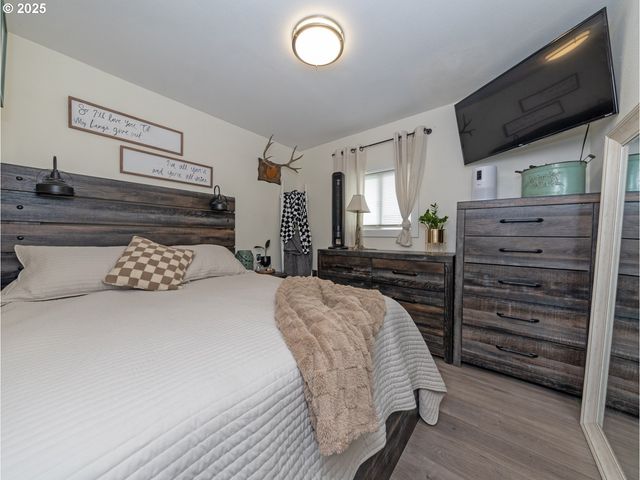 1142 CLATSOP St, Vernonia, OR 97064