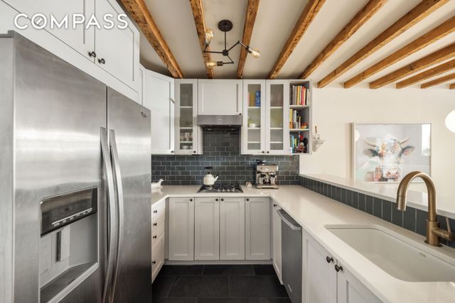 267 E 7th Street GARDEN, New York City, NY 10009