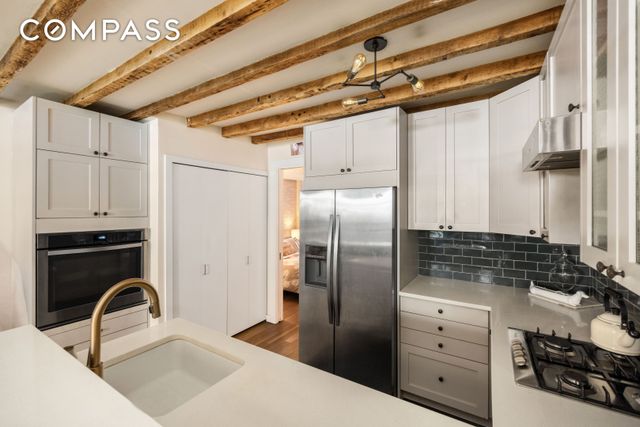 267 E 7th Street GARDEN, New York City, NY 10009