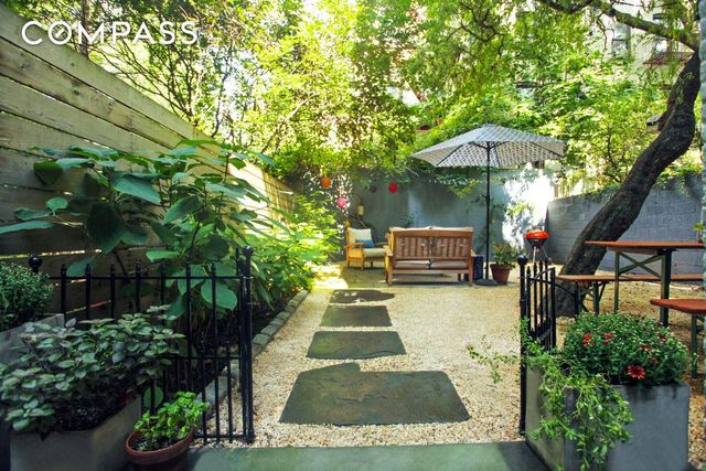 267 E 7th Street GARDEN, New York City, NY 10009
