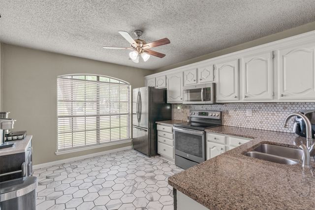 2701 Deer Creek Court, Garland, TX 75040