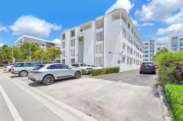 1075 93rd Street 207, Bay Harbor Islands, FL 33154