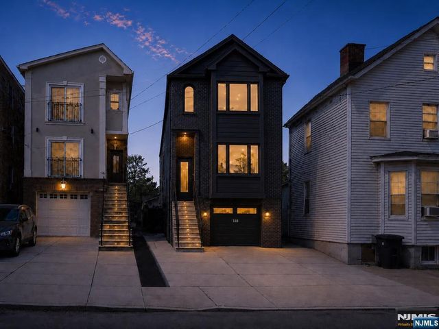 313 Warren Street, Harrison, NJ 07029