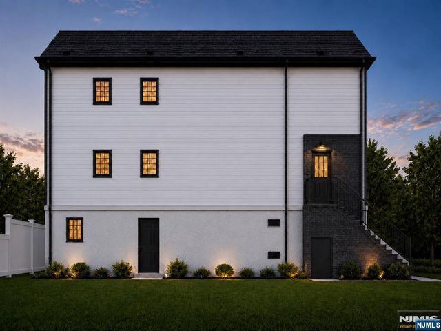 313 Warren Street, Harrison, NJ 07029