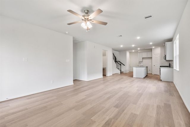 4209 Red Cedar Ring Lane, Pinehurst, TX 77362