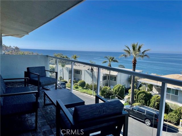21703 Ocean Vista 303, Laguna Beach, CA 92651
