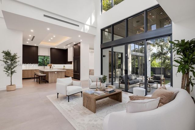 11143 NE 8th Ave, Biscayne Park, FL 33161