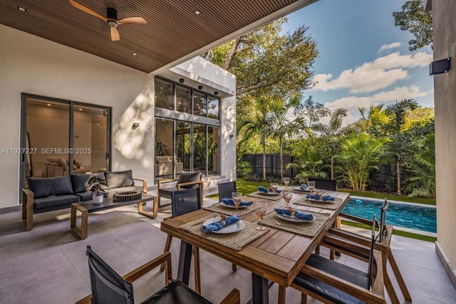 11143 NE 8th Ave, Biscayne Park, FL 33161