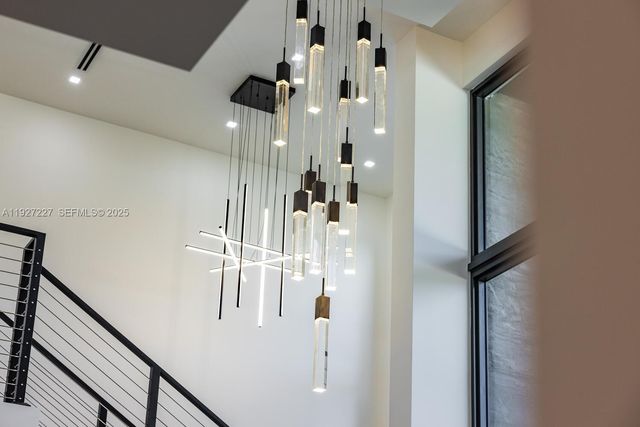 11143 NE 8th Ave, Biscayne Park, FL 33161