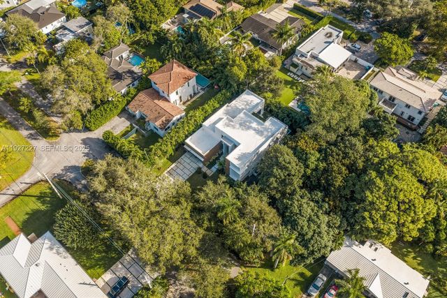 11143 NE 8th Ave, Biscayne Park, FL 33161