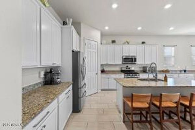 16865 W Electra Court, Surprise, AZ 85387
