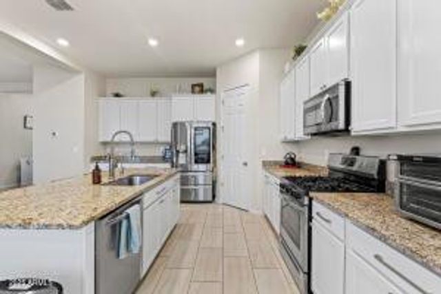 16865 W Electra Court, Surprise, AZ 85387