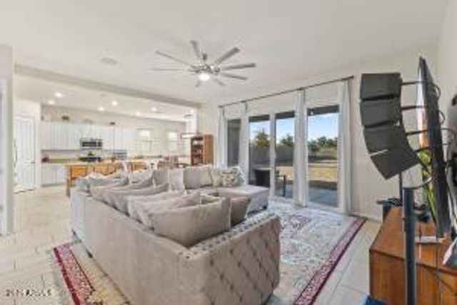 16865 W Electra Court, Surprise, AZ 85387