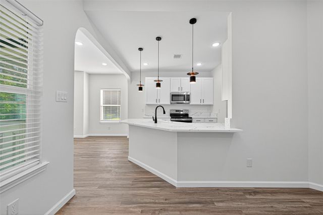 113 County Road 645, Kenefick, TX 77535