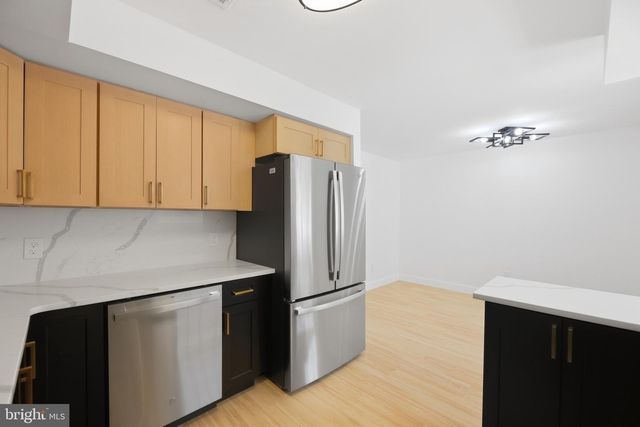 203 STEVENS CT, Camden, NJ 08103