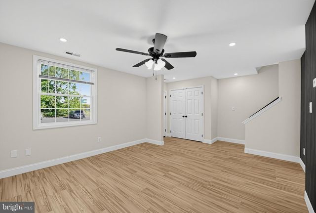 203 STEVENS CT, Camden, NJ 08103