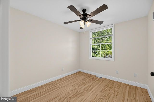 203 STEVENS CT, Camden, NJ 08103