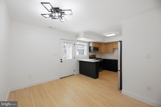 203 STEVENS CT, Camden, NJ 08103