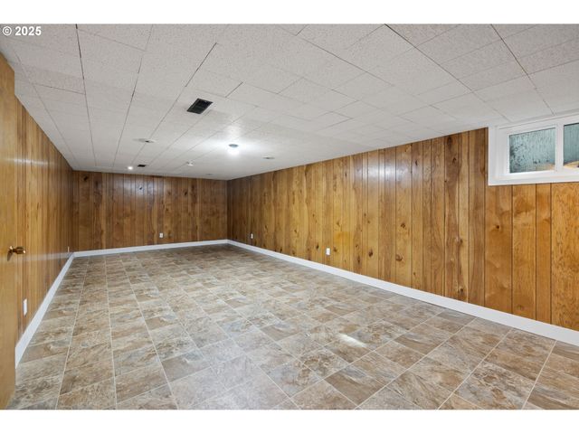 1386 Se 37TH Ave, Hillsboro, OR 97123