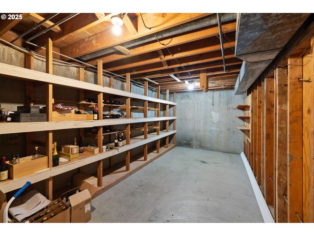 1386 Se 37TH Ave, Hillsboro, OR 97123
