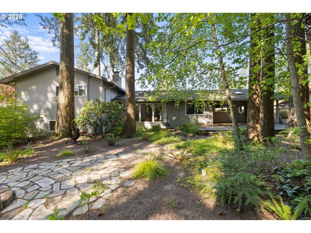 1386 Se 37TH Ave, Hillsboro, OR 97123