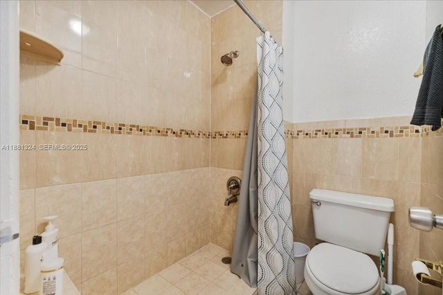 16273 Laurel Drive 7, Weston, FL 33326