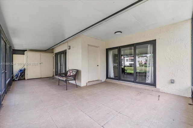 16273 Laurel Drive 7, Weston, FL 33326
