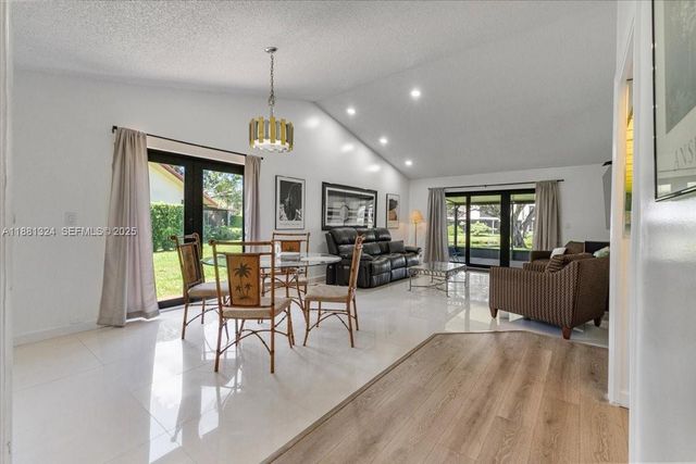 16273 Laurel Drive 7, Weston, FL 33326