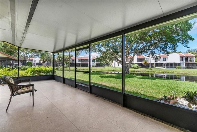 16273 Laurel Drive 7, Weston, FL 33326