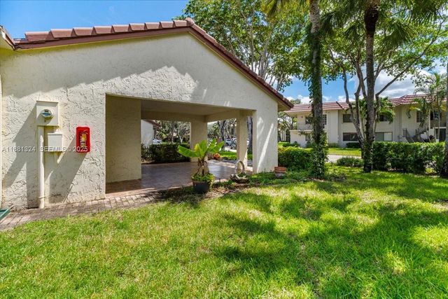 16273 Laurel Drive 7, Weston, FL 33326