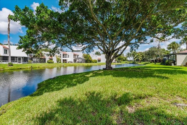 16273 Laurel Drive 7, Weston, FL 33326