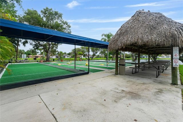16273 Laurel Drive 7, Weston, FL 33326