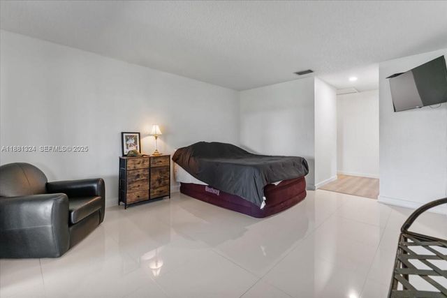 16273 Laurel Drive 7, Weston, FL 33326