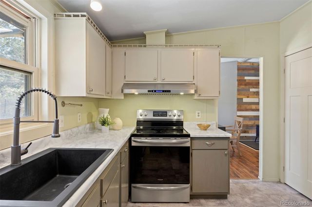 8646 S Carr Street, Littleton, CO 80128