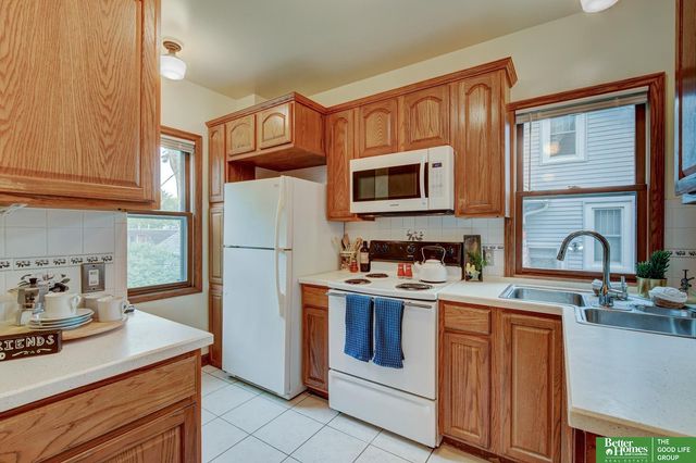 614 N 47 Street, Omaha, NE 68132