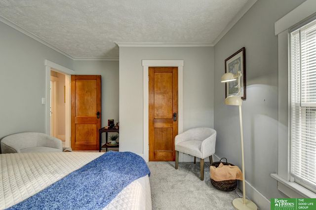 614 N 47 Street, Omaha, NE 68132