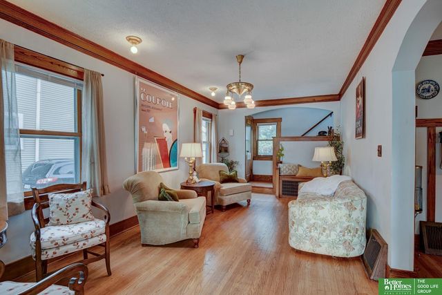 614 N 47 Street, Omaha, NE 68132
