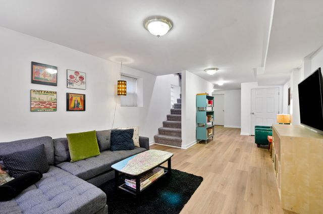 4910 N Spaulding Avenue 1E, Chicago, IL 60625