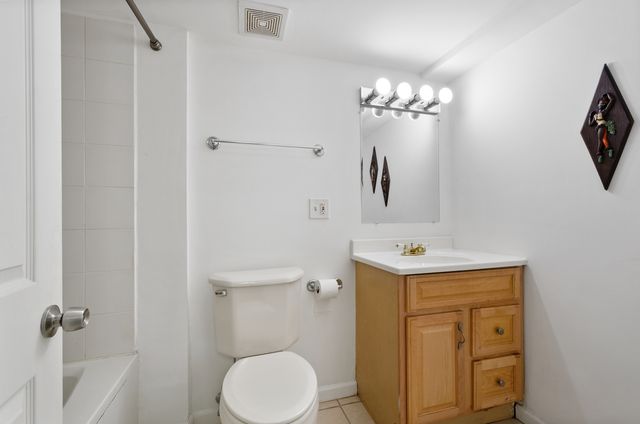 4910 N Spaulding Avenue 1E, Chicago, IL 60625