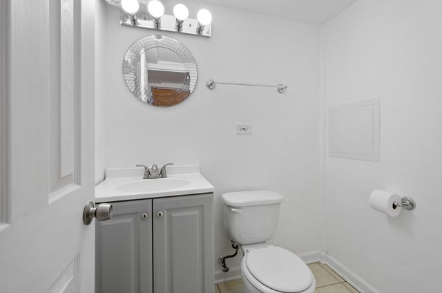 4910 N Spaulding Avenue 1E, Chicago, IL 60625