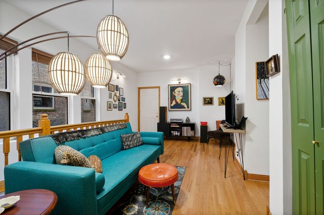 4910 N Spaulding Avenue 1E, Chicago, IL 60625