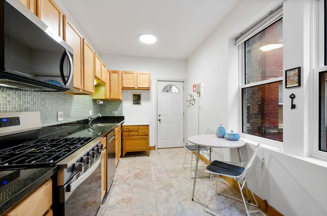 4910 N Spaulding Avenue 1E, Chicago, IL 60625